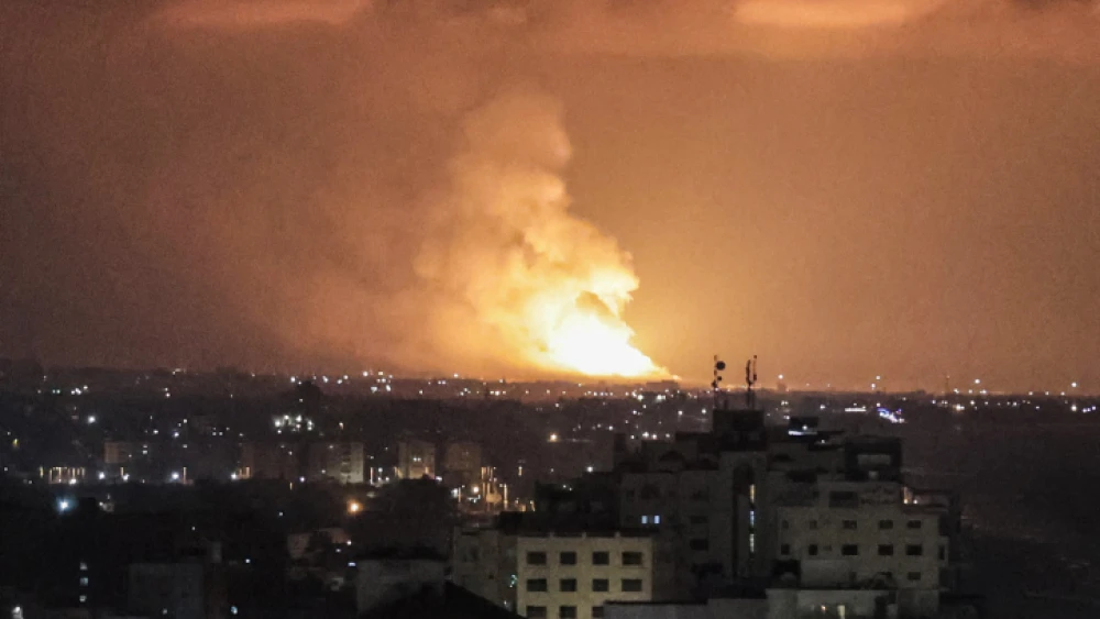 The Israel Defense Forces strikes Islamic Jihad terror targets in the Gaza Strip, May 9, 2023. Photo by Atia Mohammed/Flash90.