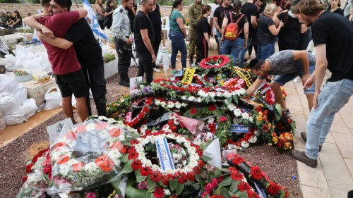The funeral of IDF soldier Adir Avodi in Modi'in. Avodi was killed when Hamas terrorists infiltrated southern Israel a few days ago, killing more than 900 soldiers and civilians, Oct. 10, 2023. Photo by Jonathan Shaul/Flash90.