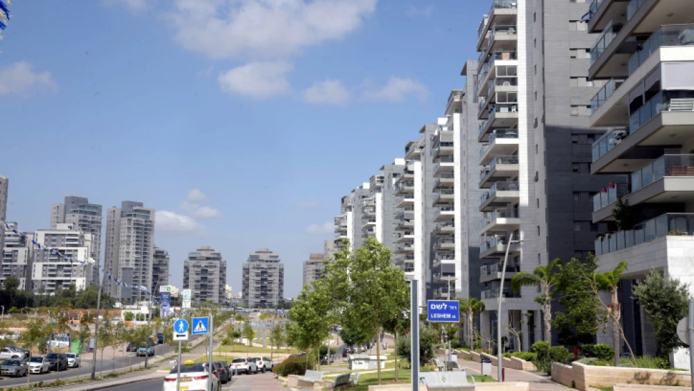New residential buildings in Beer Yaakov, March 26, 2020. Photo by Flash90.