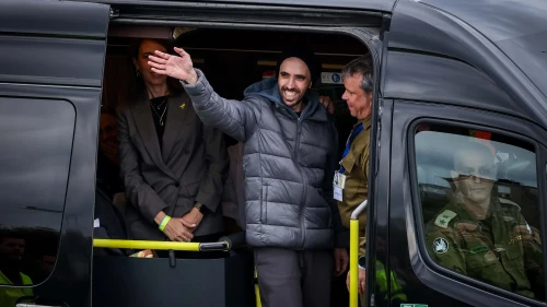 A military helicopter with released hostage Tal Shoham arrives at the Rabin Medical Center in Petah Tikvah, Feb. 22, 2025. Photo by Jamal Awad/Flash90.