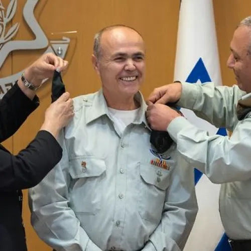 Kamil Abu Rokon receives the rank of major general from IDF Chief of Staff Gadi Eizenkot, right, and Abu Rokon's wife in a ceremony at IDF headquarters in Tel Aviv on March 29, 2018. Credit: IDF Spokesperson's office.