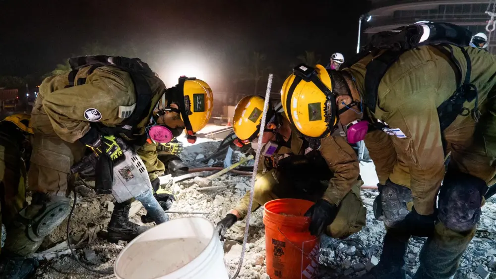 Soldiers with the IDF Home Front Command helping find survivors amid the rubble in Surfside, Fla., June 2021. Credit: IDF Home Front Command.