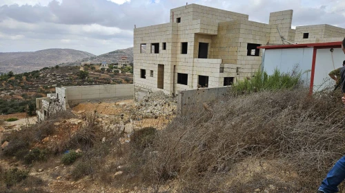 Luxury villas under construction in Samaria, exclusively reserved for Palestinians who have spent at least five years in Israeli prisons for terrorism-related offences. Credit: Josh Hasten.