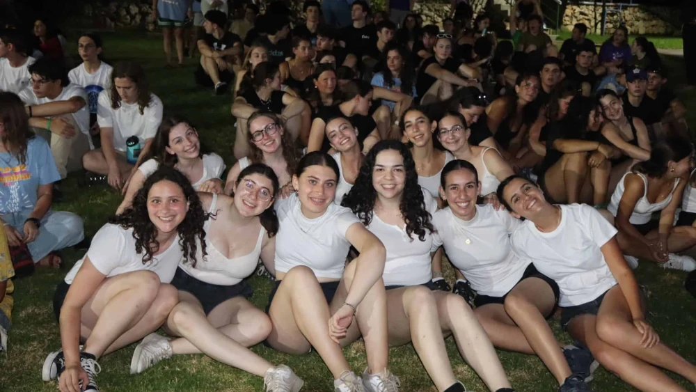 Young volunteers from the Diaspora. Credit: Masa Israel Journey.