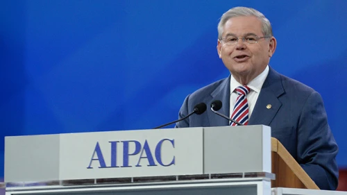 Sen. Robert Menendez (R-N.J.) speaking at AIPAC policy conference. Credit: AIPAC.