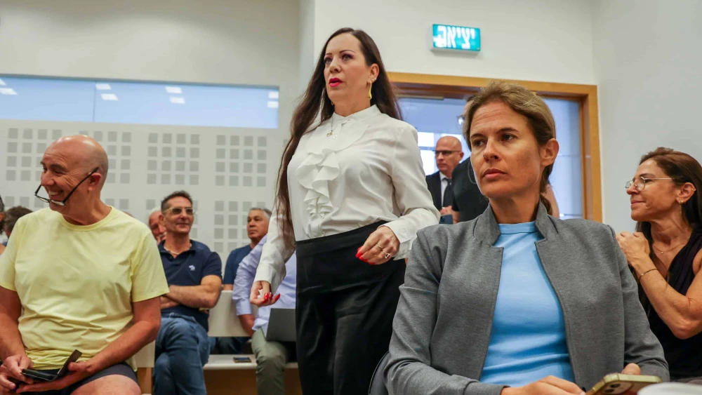 Shikma Bressler, right, and Knesset member Tally Gotliv arrive for a court hearing in Bressler's defamation lawsuit against Gotliv at the District Court in Lod, Sept. 17, 2024. Photo by Jonathan Shaul/Flash90