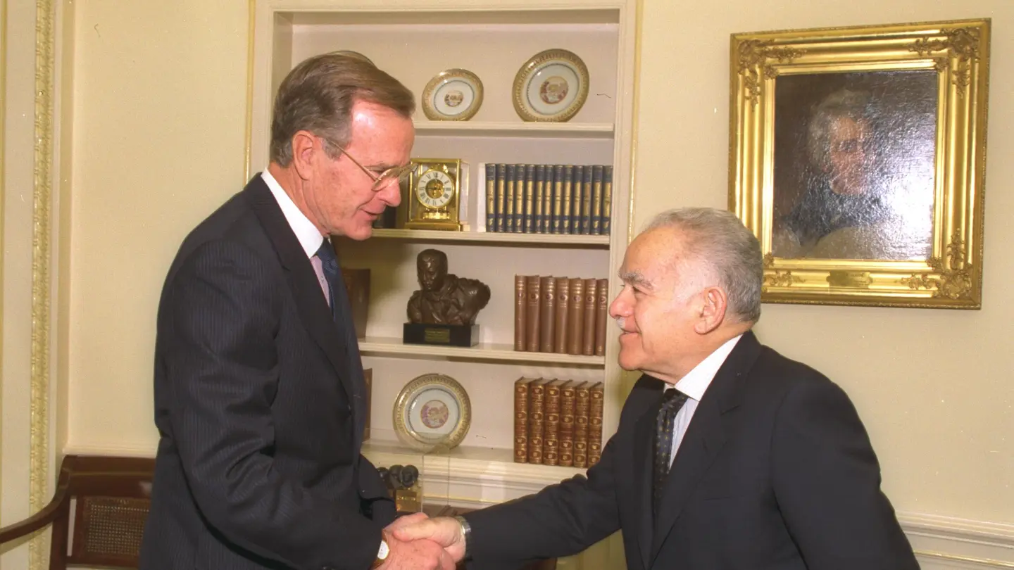 Former Israeli Prime Minister Yitzhak Shamir meeting President George H.W. Bush at the White House in 1991. Credit: Israeli GPO