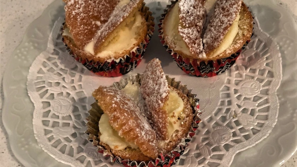 Butterfly Cakes. Photo by Ethel G. Hofman.