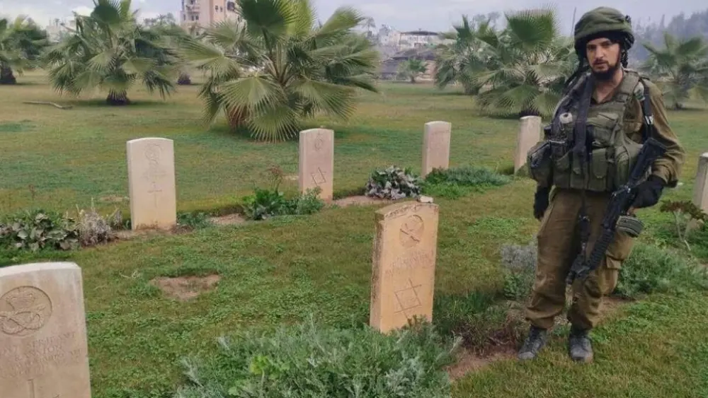 IDF soldiers stumbled onto a well-kept graveyard of World War I soldiers. Credit: IDF Brigade 188.