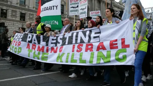 Palestinian solidarity protesters march towards the British parliament on June, 5 2018. Credit: Alisdare Hickson via Flickr.