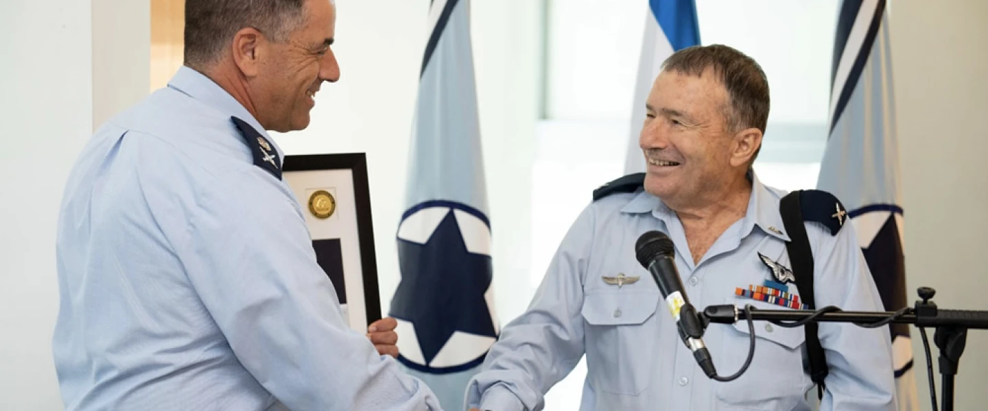 Israeli Air Force Commander Maj.-Gen. Norkin congratulates Brig.-Gen. Giora Epstein (right) during a ceremony held by the Israel Defense Forces on Sept. 12, 2018, in honor of his outstanding military achievements. Credit: IDF Spokesperson Unit.