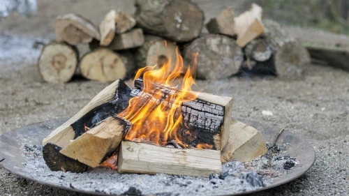 Fire pits come in all shapes and sizes. Credit: Pixabay.