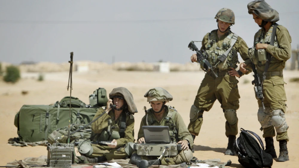 Israel Defense Force soldiers in the Sky Rider Unit seen during a training drill at the Tze'elim army base on Aug. 5, 2013. Photo by Miriam Alster/Flash90.