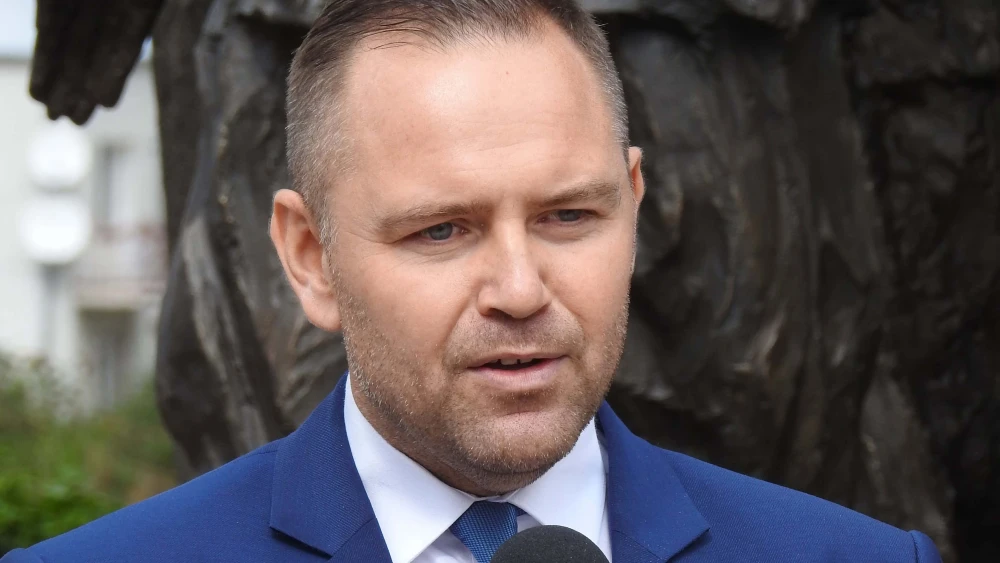 Karol Nawrocki delivers a speech in Warsaw on Sept. 3, 2022. Photo by Jarosław Kruk via Wikimedia Commons.