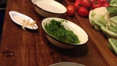 Pita and dips at Vienna's Miznon, a restaurant created by Israeli celebrity chef Eyal Shani. Credit: Orit Arfa.