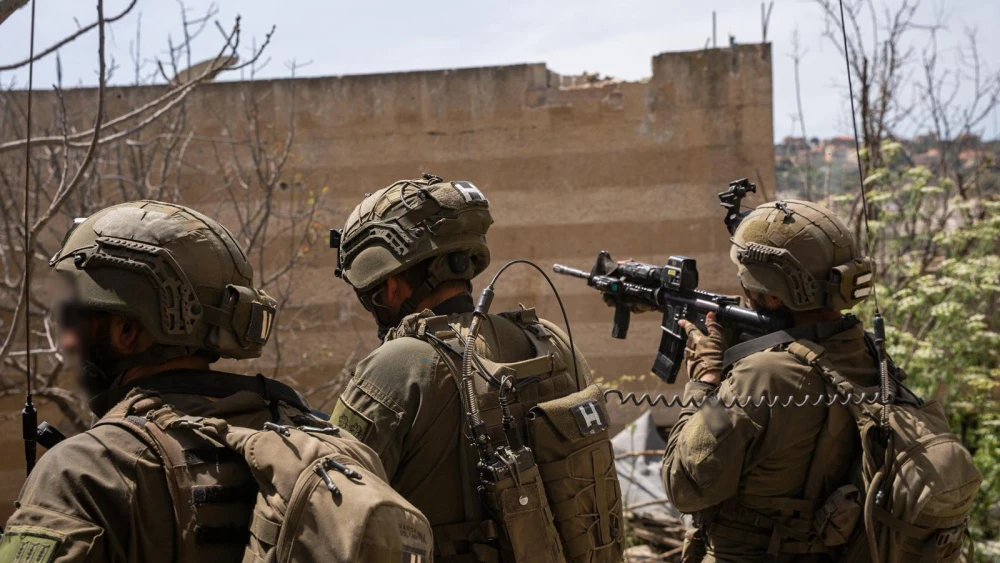 Israeli paratroopers operate in Southern Lebanon in an undated handout image released by the Israel Defense Forces. Credit: IDF Spokesperson's Unit.