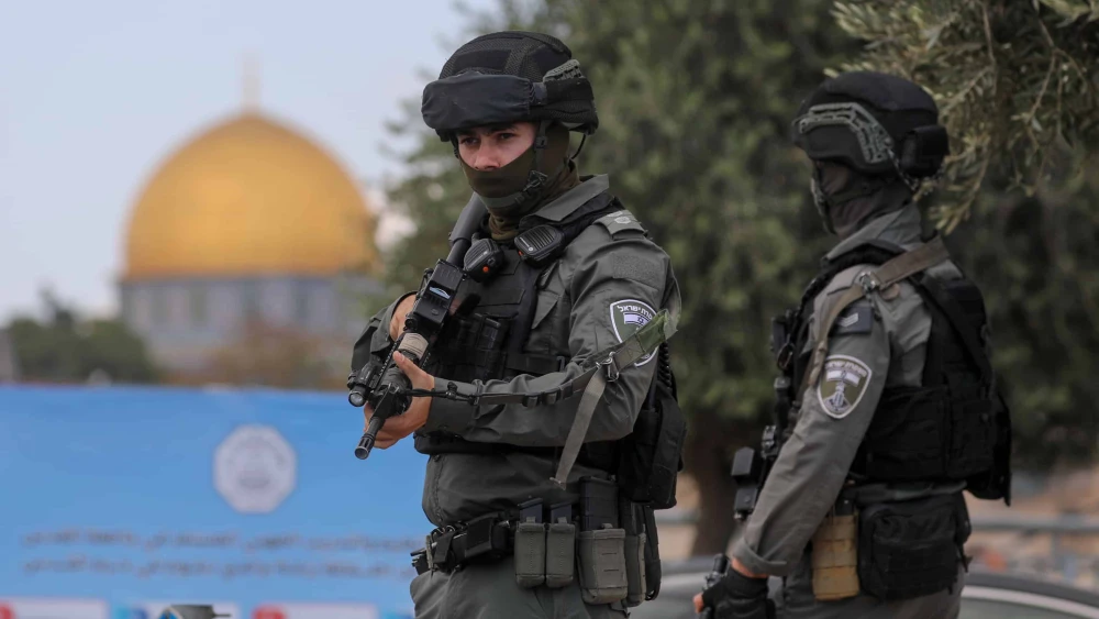 Border Police officers in the eastern Jerusalem neighborhood of Ras el Amud, near the Old City, as Hamas declares a "Day of Rage," Oct. 20, 2023. Photo by Jamal Awad/Flash90.