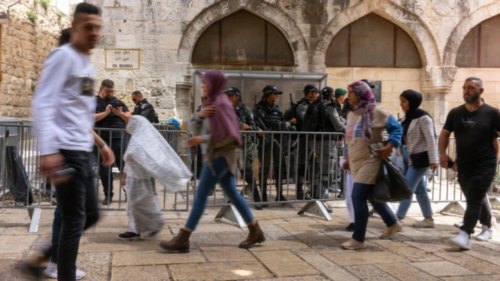 Israeli Police in Jerusalem's Old City, during the first Friday of Ramadan on April 8, 2022. Photo by Olivier Fitoussi/Flash90.