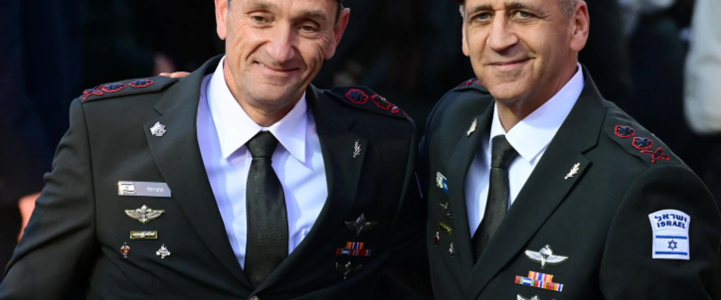 Outgoing IDF Chief of Staff Aviv Kochavi with incoming Chief of Staff Herzi Halevi at a ceremony at IDF headquarters in Tel Aviv, Jan. 16, 2023. Photo by Tomer Neuberg/Flash90.
