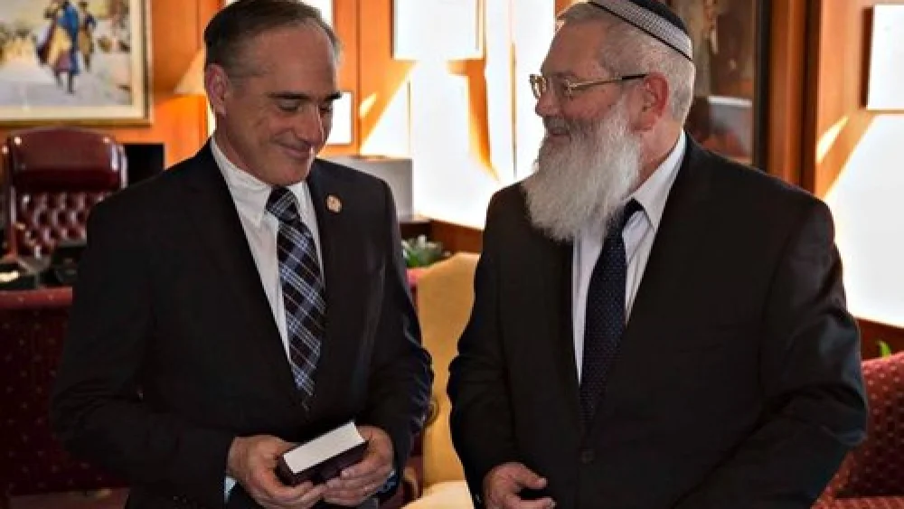 U.S. Secretary of Veterans Affairs David Shulkin (left) and Israeli Deputy Defense Minister Eli Ben-Dahan meet in March. Credit: Gene Russell Photography.