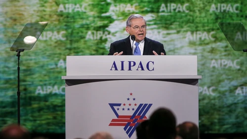 U.S. Sen. Robert Menendez (D-N.J.) speaks at the 2015 American Israel Public Affairs Committee (AIPAC) policy conference in March. Credit: AIPAC.