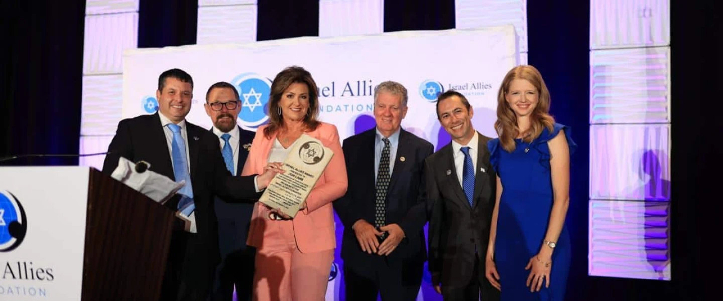 Daystar Television Network co-founder Joni Lamb receives the Israel Allies Foundation annual award in Dallas, Sept. 12, 2024. Credit: Courtesy of the Israel Allies Foundation.