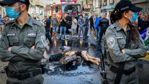 Israeli business owners protest against the COVID-19 emergency regulations in Tel Aviv on Oct. 29, 2020. Photo by Avshalom Sassoni/Flash90.