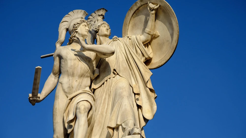 Greek sword statue. Credit: Couleur/Pixabay.