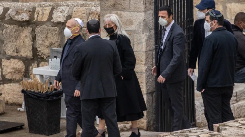 Dr. Miriam Adelson, wife of businessman and philanthropist Sheldon Adelson, arrives at her husband's funeral in the Mount of Olives in Jerusalem on Jan. 15, 2021. Photo by Yonatan Sindel/Flash90.