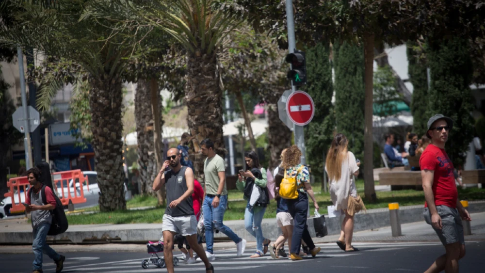 Tel Aviv, April 21, 2021. Photo by Miriam Alster/Flash90.