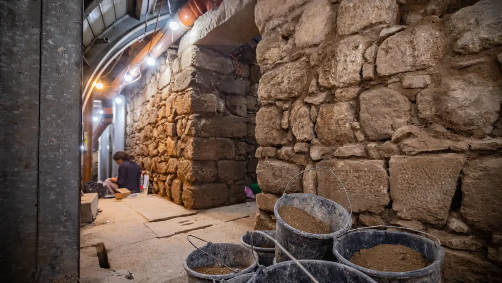The building on Pilgrimage Road in the City of David in Jerusalem, where a rare bronze oil lamp was recently discovered. May 5, 2021. Credit: Israel Antiquities Authority.