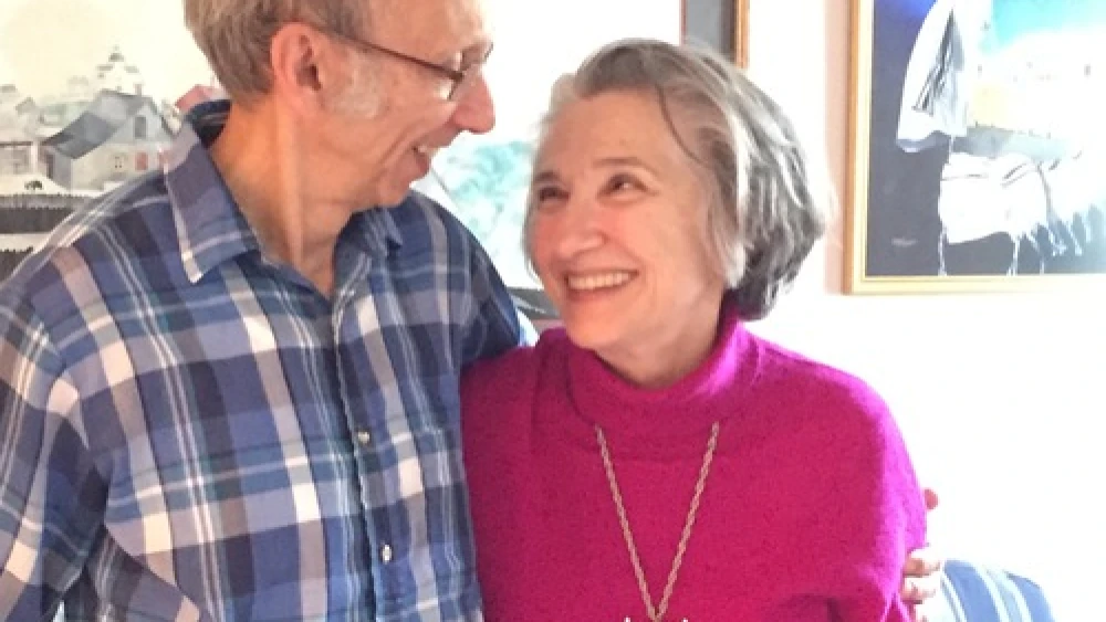 Alan Poisner, 80, and Sharon Poisner, a few years his junior, were married last October. They met at the Village Shalom retirement community in Overland Park, Kan. Photo by Maayan Jaffe.