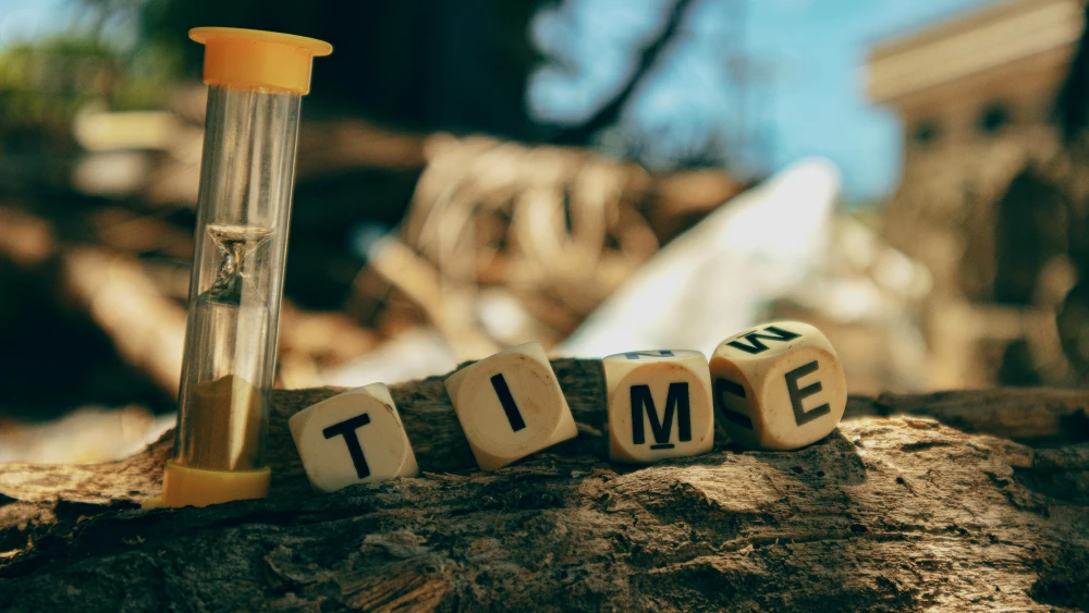 Time. Credit: Nothing Ahead/Pexels.