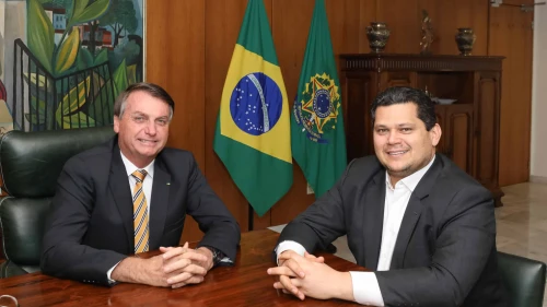 Davi Alcolumbre, right, meets with Jair Bolsonaro in Brasilia, Brazil on Nov. 19, 2020. Photo by Marcos Corrêa/PR/Palácio do Planalto.