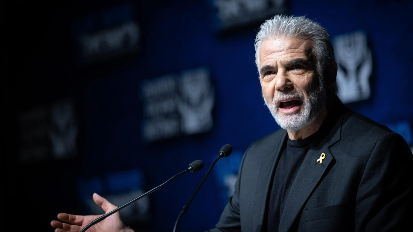 Israeli opposition leader Yair Lapid speaks at an event organized by the Movement for Quality Government, Tel Aviv, Dec. 3, 2024. Photo by Miriam Alster/Flash90.