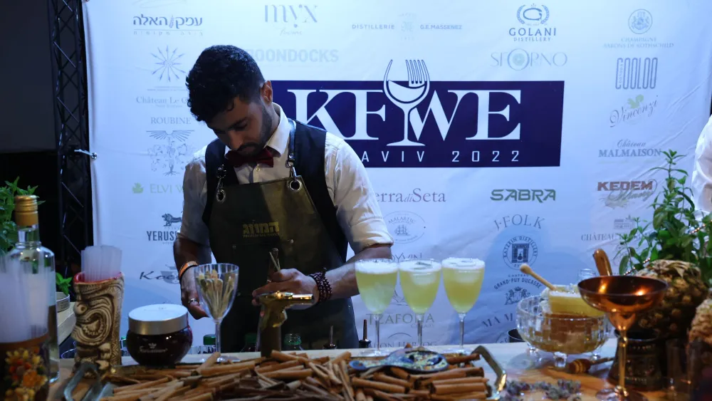 PREMIER INTERNATIONAL KOSHER FOOD & WINE EXPERIENCE MAKES A TRIUMPHANT RETURN TO LONDON AND ISRAEL AFTER A 2-YEAR ABSENCE, THE KOSHER FOOD & WINE EXPERIENCE (KFWE) PRESENTS THE LATEST AND GREATEST IN KOSHER WINES AND CREATIVE CUISINE