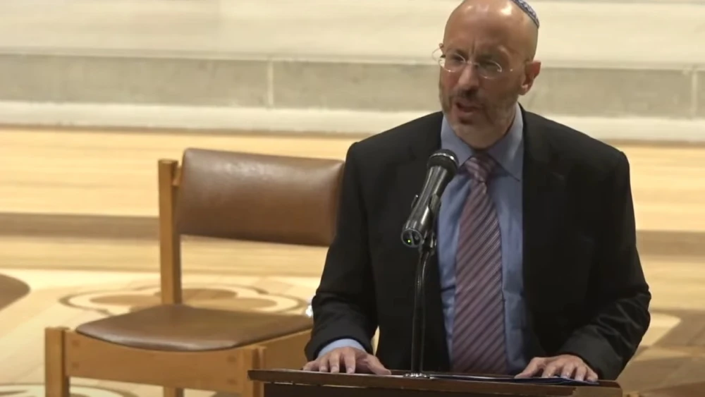 Businessman Elisha Wiesel, the son of Holocaust survivor, human-rights activist and Nobel laureate Elie Wiesel, speaking at the Washington National Cathedral on Oct. 12, 2021 Source: Screenshot.