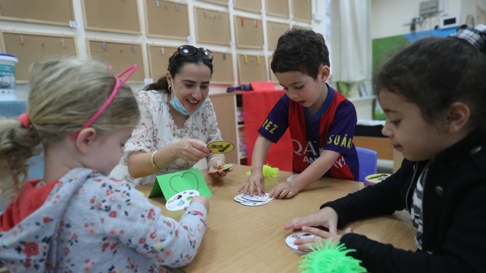 The Gan Hayot kindergarden in Jerusalem on the first day back at school after a two-month coronavirus hiatus. Photo by Yonatan SIndel/Flash90.
