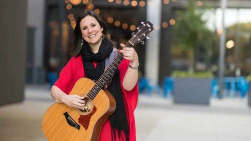 Cantor Abbie Strauss