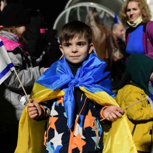 Jewish immigrants fleeing the war in Ukraine on a rescue flight sponsored by Keren Hayesod arrive at Ben-Gurion Airport, March 9, 2022. Photo by Tomer Neuberg/Flash90.