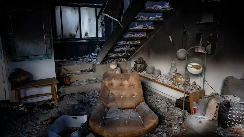 Destruction caused by Hamas terrorist on Oct. 7 when they infiltrated Kibbutz Be'eri and slaughtered civilians, Oct. 17, 2023. Photo by Yonatan Sindel/Flash90.