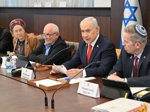 Netanyahu at a government deliberation