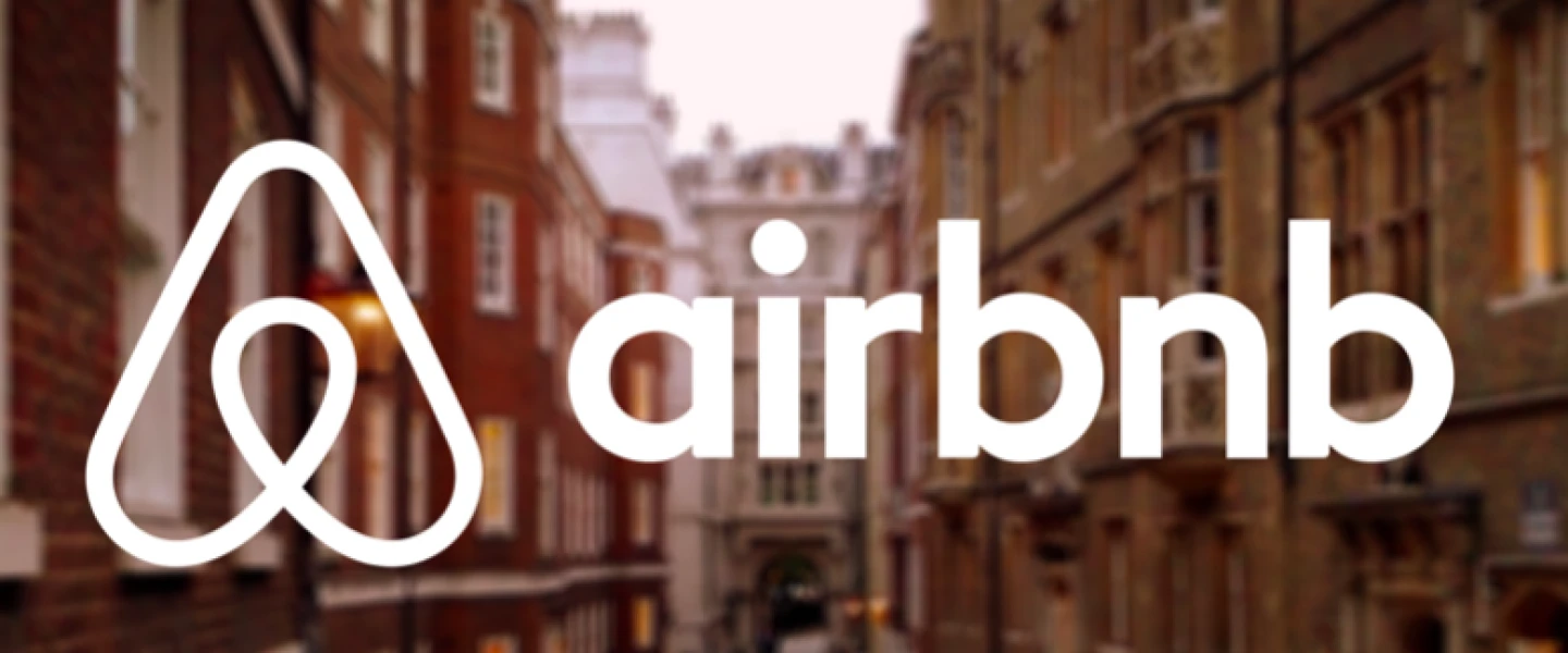 Airbnb logo. Credit: Screenshot.