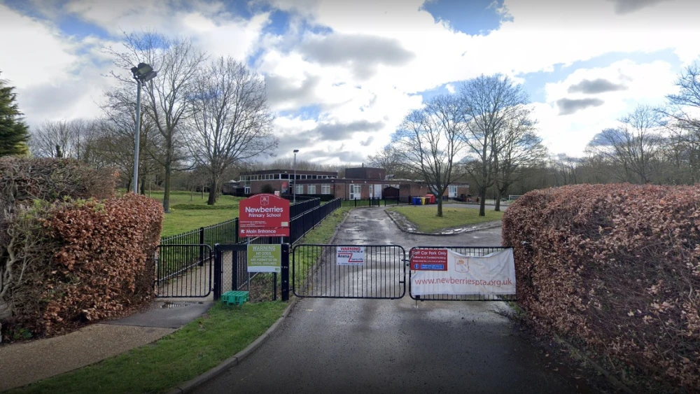 Newberries Primary School in Radlett, England. Source: Google Maps Screenshot.