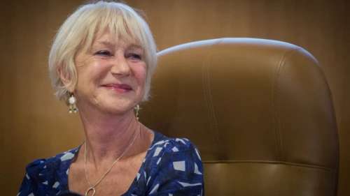 British actress Helen Miren meets with Jerusalem Mayor Nir Barkat at City Hall, June 22, 2016. Photo by Hadas Parush/Flash90.