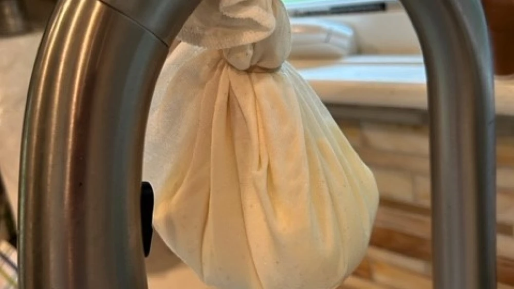 Ma’s Drippy Cream Cheese. Photo by Ethel G. Hofman.