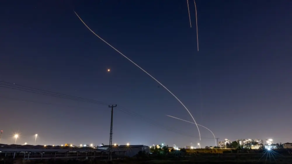 The interception of rockets fired from the Gaza Strip, Nov. 7, 2023. Photo by Yossi Aloni/Flash90.