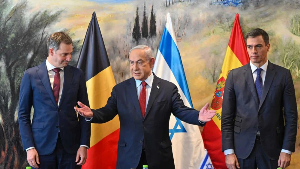 Israeli Prime Minister Benjamin Netanyahu meets in Jerusalem with his Belgian and Spanish counterparts, Alexander De Croo (left) and Pedro Sánchez, Nov. 23, 2023. Photo by Kobi Gideon/GPO.