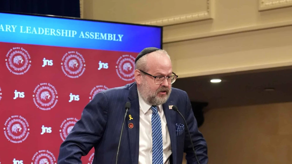 Rabbi Yehuda Kaploun speaks at the JNS Visionary Leadership Assembly in New York City on Sept. 28, 2025, sharing how Jewish identity guides his work as U.S. special envoy–designate to combat antisemitism. Credit: JNS.