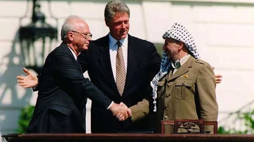From left: Israeli Prime Minister Yitzhak Rabin, U.S. President Bill Clinton and Palestine Liberation Organization head Yasser Arafat at the signing of the Oslo Accords on Sept. 13, 1993. Credit: Vince Musi/The White House.